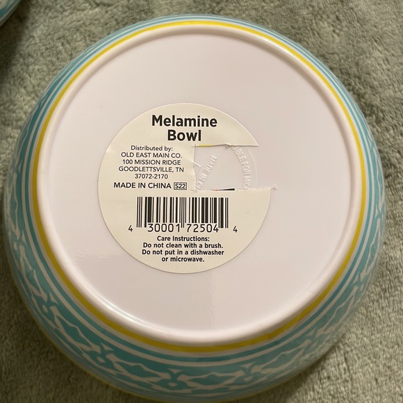 Lemon melamine srv bowl, 4 sm bowls, plate, ceramic lemon salt & pepper shkrs - Picture 5 of 6